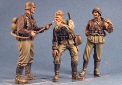 1:35 "Давай закурим...", пехота СС, Курск 1943 г., 3 фигуры