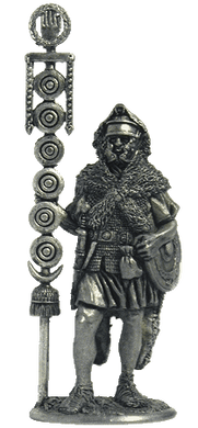 54 мм Римский сигнифер, 2-ой легион Августа 1в н.э., оловянная миниатюра (EK Castings A2)