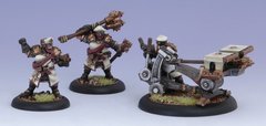 Warmachine Protectorate of Menoth Deliverer Sunburst Crew (Blister pack: 1 Weapon, 3 Crew Members) - Privateer Press Miniatures PRIV-PIP 32026