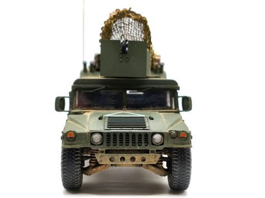 1/35 Автомобіль HMMWV Hummer Збройних Сил України, готова модель