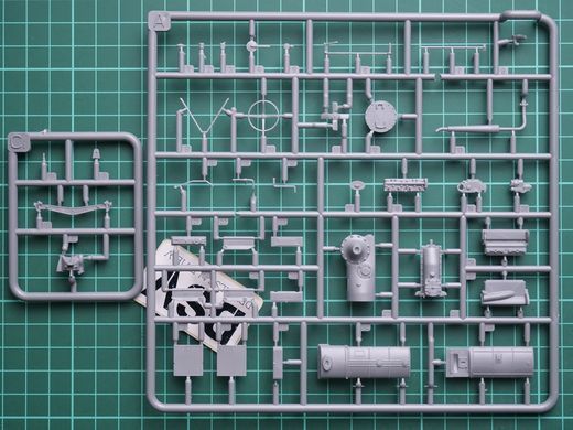 1/35 Industrial Tractor Standard N Mod. 1936/38 (Miniart 38102), збірна модель