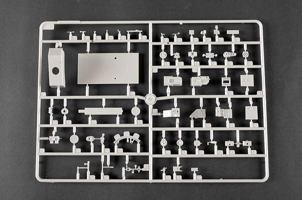 1/35 Зенитная самоходная установка с 88-мм Flak на базе Sd.Kfz.9 Famo (Trumpeter 09577), сборная модель