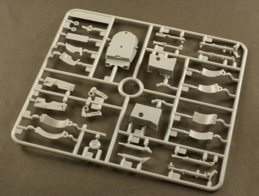 1/32 Винищувач&nbsp;Spitfire Mk.VIII австралійських/канадських/американських ВПС (Tamiya 60320), збірна модель