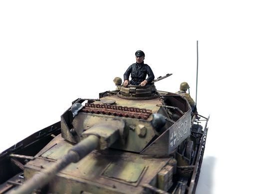 1/35 Pz.Kpfw.IV Ausf.H немецкий средний танк с фигурами, готовая модель, авторская работа