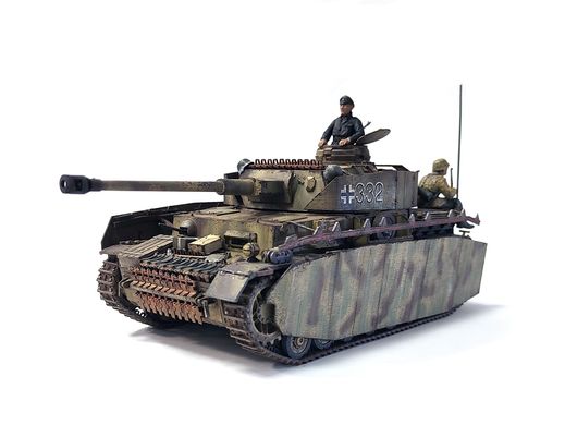 1/35 Pz.Kpfw.IV Ausf.H німецький середній танк з фігурами, готова модель, авторська робота