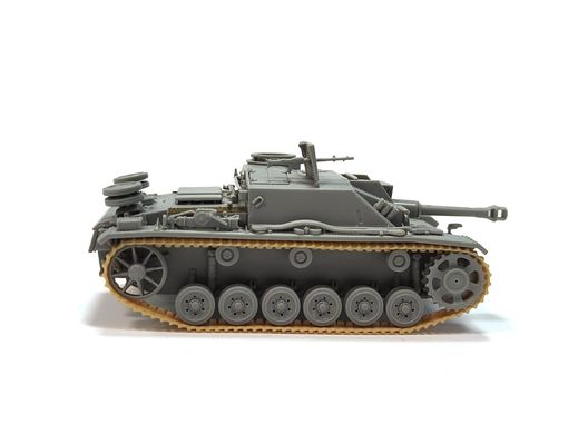 1/72 Німецька 105-мм САУ Sturmhaubitze 42 Ausf.G, зібрана модель + декаль, нефарбована