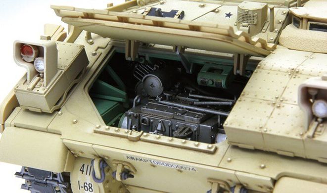 1/35 M2A3 Bradley with BUSK III американська БМП, модель з інтер'єром (Meng Model SS-004), збірна модель