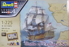 1/225 Подарунковий набір "Battle of Trafalgar": модель корабля HMS Victory з фарбами, пензлями та клеєм + постер (Revell 05767), збірна модель