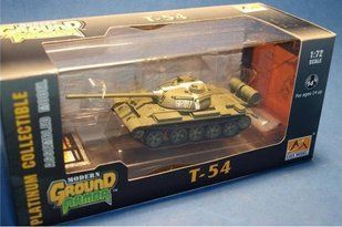 1/72 T-54 USSR 1968 in Prague, готовая модель (EasyModel 35021)