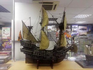 Галеон San Bartolomy, готова модель вітрильника (авторська робота)