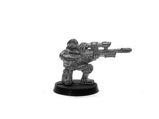 Imperial Guard Catachan Jungle Fighter Sniper (Classic Metal), миниатюра Warhammer 40.000, оригинальная металлическая неокрашенная (Games Workshop)