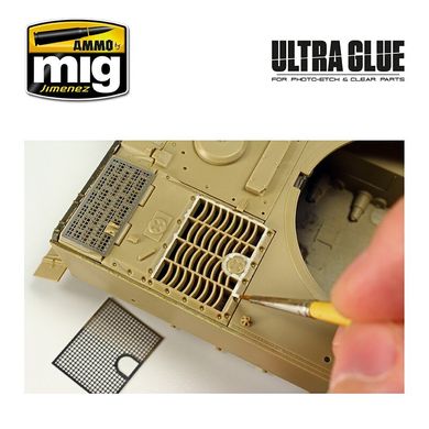 Клей для фототравління, прозорих деталей, 40 мл (Ammo by Mig A.MIG-2031 Ultra Glue for Etch, Clear Parts)