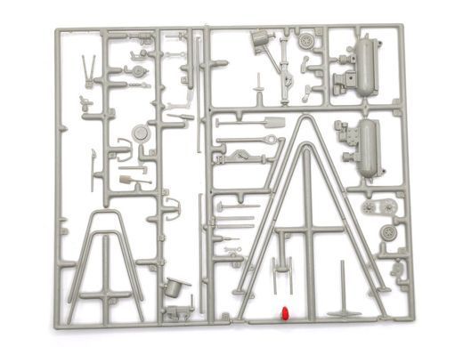 1/35 Полевая мастерская (Italeri 419 Field Tool Shop), сборные пластиковые аксессуары (без коробки)
