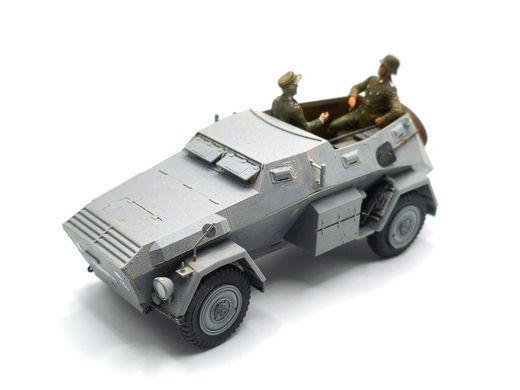 1/35 Sd.Kfz.247 Ausf.B немецкий командирский бронеавтомобиль с фигурами, готовая модель авторской работы