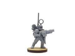 Cadian Shock Trooper with Grenade Launcher and Comm-Link, миниатюра Warhammer 40.000, пластиковая (Games Workshop)