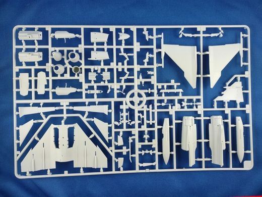 1/72&nbsp;Saab JAS-39C Gripen шведський багатоцільовий винищувач (Revell 03776), збірна модель