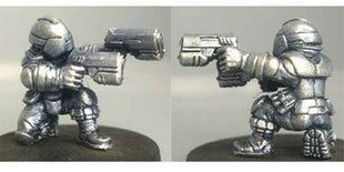 HassleFree Miniatures - Ana, female close combat grymn with helmet - HF-HFG025