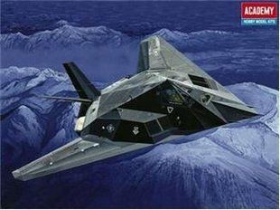 F-117A Stealth 1:48