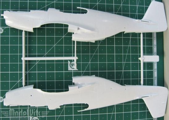 1/48 Mustang Mk.III истребитель британских ВВС (декаль не родная) без коробки (ICM 48123) сборная модель
