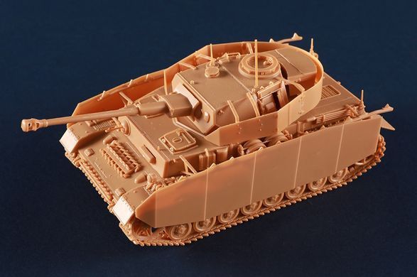 1/48 Pz.Kpfw.IV Ausf.J немецкий средний танк (Hobbyboss 84842), сборная модель