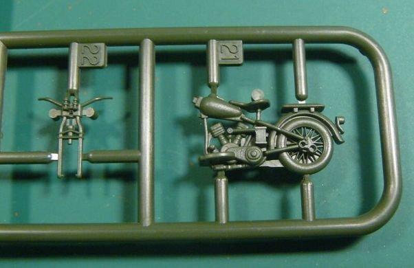 1/72 M3 полугусеничник + 1/4-т джип-амфибия Seep + Harley-Davidson WLA (Academy 13408)