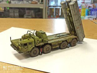 1/72 Зенітний ракетний комплекс С-400 Тріумф, пускова установка 5П85СМ2-01 на шасі МАЗ-543М, готова&nbsp;модель (авторська&nbsp;робота)