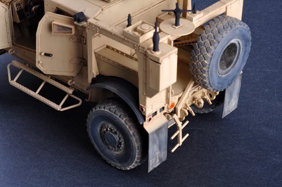 1/16 Oshkosh M-ATV MRAP американский военный автомобиль (Trumpeter 00930) -ИНТЕРЬЕРНАЯ МОДЕЛЬ-