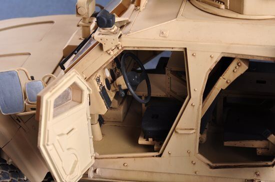 1/16 Oshkosh M-ATV MRAP американский военный автомобиль (Trumpeter 00930) -ИНТЕРЬЕРНАЯ МОДЕЛЬ-