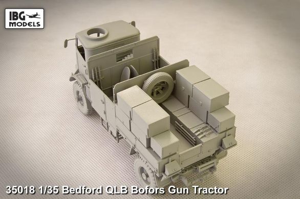 1/35 Bedford QLB британский тягач для орудий Bofors (IBG Models 35018) сборная модель