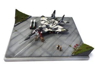 1/72 Діорама "На бойовому чергуванні. Військовий аеродром ВПС України", авторська робота
