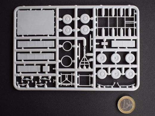 1/72 Радянський двоосьовий причіп 2-АП-3 (GMU 72002), збірна модель