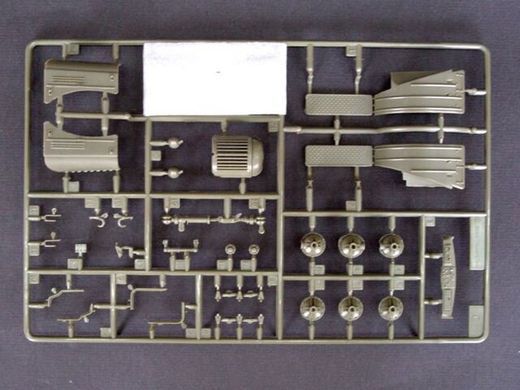 1/35 ЗИЛ-157 советский армейский грузовик (Trumpeter 01001), сборная модель
