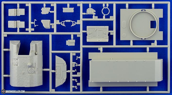 1/72 САУ Panzerhaubitze 2000, серія Model Set з фарбами та клеєм (Revell 63347), збірна модель