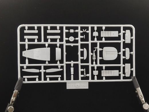 1/72&nbsp;Beechcraft 350 King Air пасажирський літак&nbsp;(A&A Models 7226), збірна модель