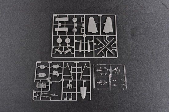 1/48 De Havilland Sea Hornet NF.21 британский морской самолет (Trumpeter 02895) сборная модель