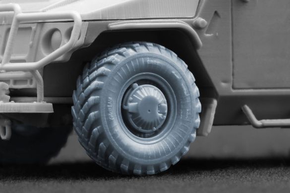 1/72 Колеса для ГАЗ Тигр звичайні, 5 штук та два варіанти ковпаків, 3D-друк (ScaleX WM72009)