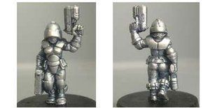 HassleFree Miniatures - Karla, female close combat lieutenant with helmet - HF-HFG029