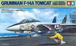 1/48 Винищувач F-14A Tomcat (late model) із фігурами палубного персоналу та підставкою-палубою&nbsp;(Tamiya 61122), збірна модель