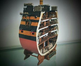 1/84 HMS Victory, срез с полным интерьером, ручная работа с дерева