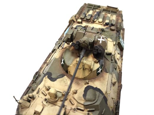 1/35 Трофейний бронетранспортер БТР-82А Збройних Сил України, готова модель, авторська робота
