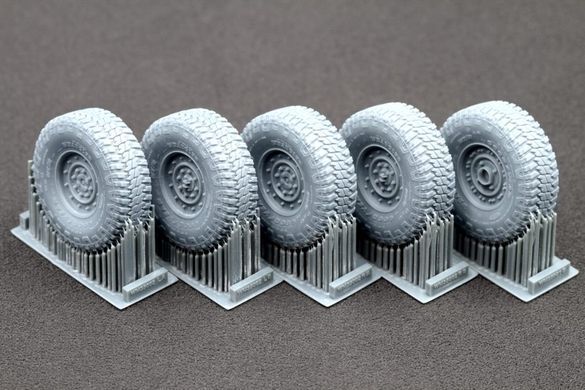 1/35 Колеса MT/R 12-bolt для HMMWV звичайні, 5 штук, 3D-друк (ScaleX WM35002)
