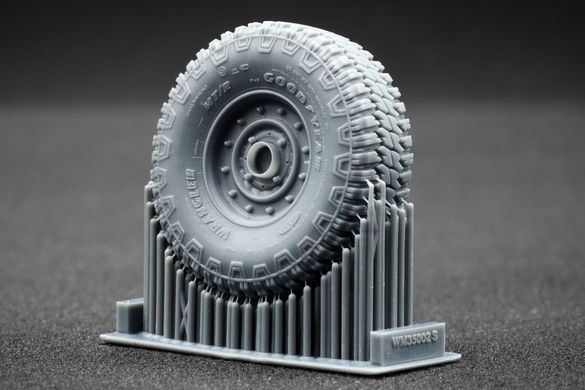 1/35 Колеса MT/R 12-bolt для HMMWV звичайні, 5 штук, 3D-друк (ScaleX WM35002)