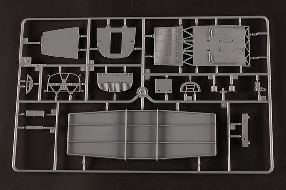 1/48 Бомбардировщик B-24J Liberator, модель с интерьером (Hobbyboss 81774), сборная модель