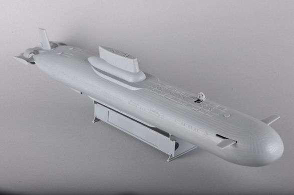 1/350 Підводний човен стратегічного призначення проекту 941 "Акула" (Typhoon Class SSBN) (HobbyBoss 83532), збірна модель