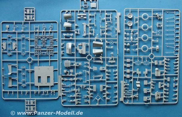 1/35 Тягач Sd.Kfz.10/5 c 2-см зенитной пушкой Flak 38, серия Smart Kit (Dragon 6676), сборная модель