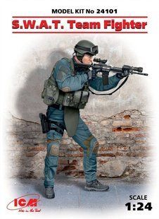 1/24 (75 мм) Боец подразделения S.W.A.T. #1 (ICM 24101), сборная пластиковая фигура