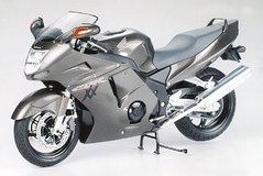 1/12 Мотоцикл Honda CBR 1100XX Super Blackbird (Tamiya 14070)