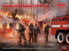 1/35 Советские пожарные 1980-ых годов, 4 фигуры (ICM 35623), сборные пластиковые