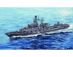1/700 Ракетный крейсер "Маршал Устинов" (Москва) (Trumpeter 05722) сборная модель