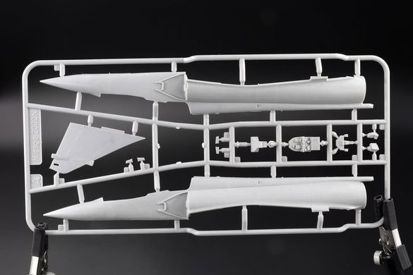 1/72&nbsp;Mirage 2000N французький багатоцільовий винищувач (ModelSvit 72076), збірна модель